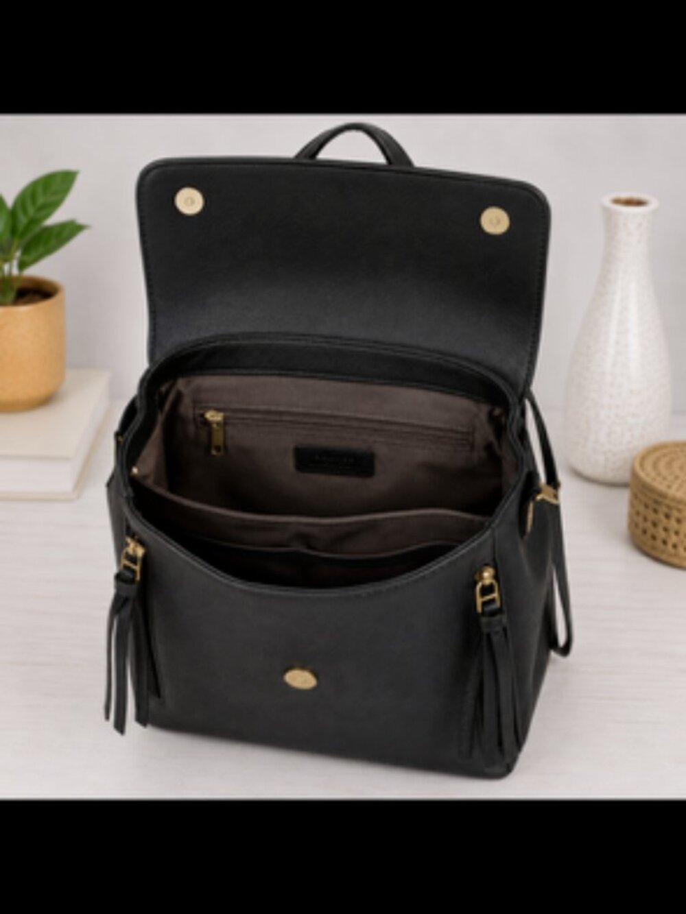 Convertible Vegan Leather Backpack Purse Crossbody Handbag NWT - Picture 3 of 3